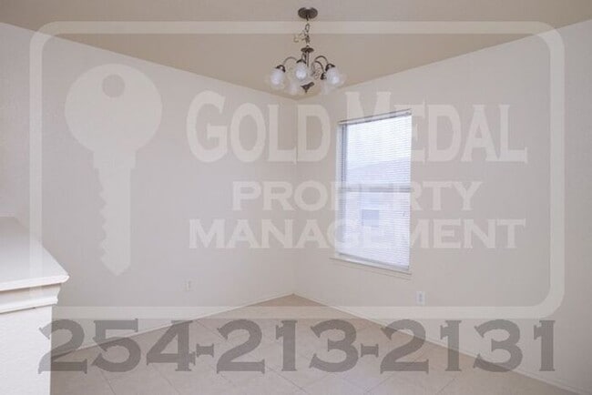 Photo - 3402 Hereford Ln