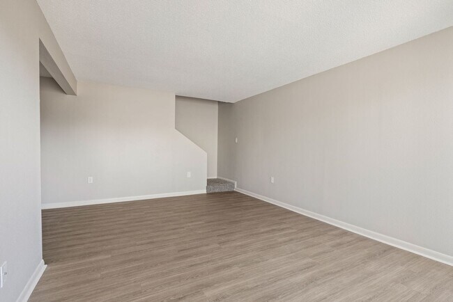 Photo - 203 Cougar Ridge Unit 2