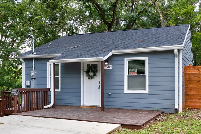 Photo - 2500 Hill St NW