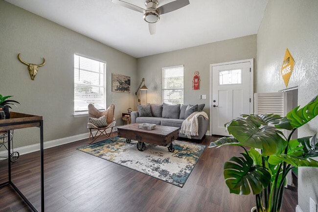 Photo - 2501 W North B St Unidad FL1-ID1053133P