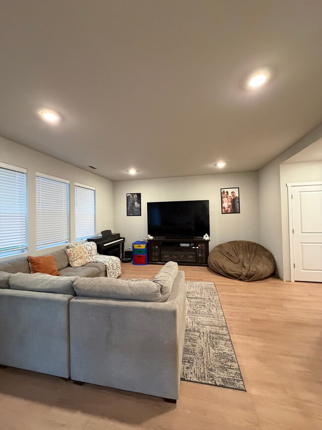 Photo - 2923 Longhorn Loop