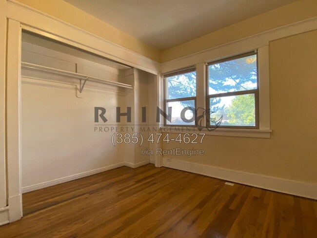 Photo - 2885 Van Buren Ave