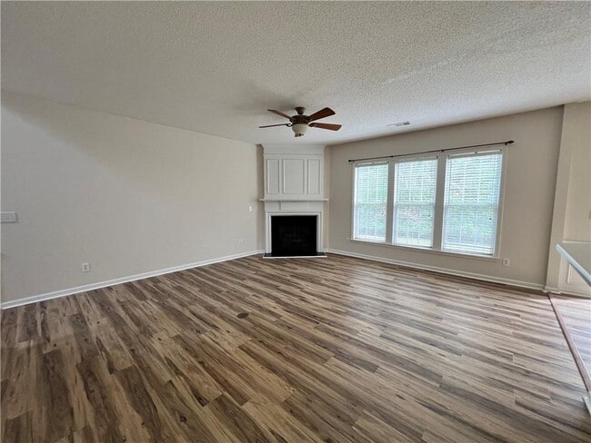 Photo - 3593 Gainesway Ct NW