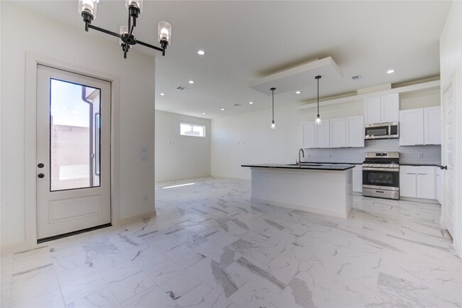 Photo - 2919 El Fenice Ln