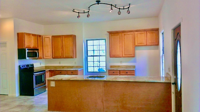 Photo - 3118 Main St.