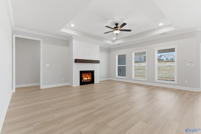 Photo - 108 Evergreen Ml Ln