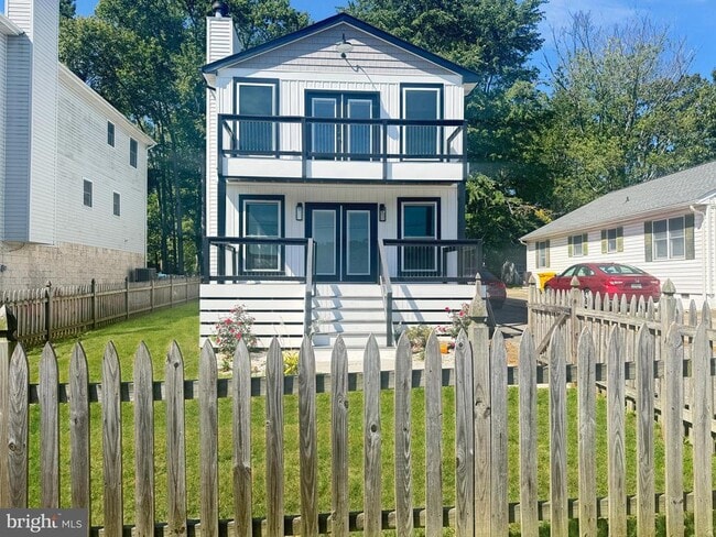 Building Photo - 5946 2nd St Rental