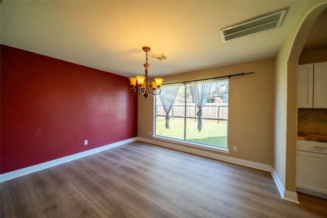 Photo - 10723 Scenic Dr