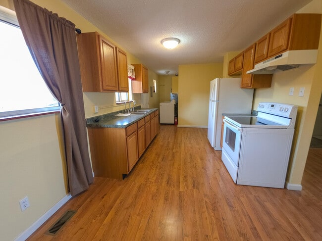 Photo - 107 Stout Ave