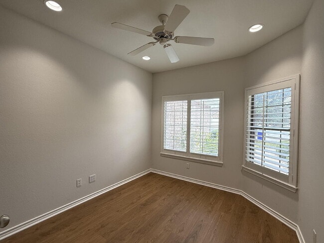 Photo - Modern Comfort Meets Cozy Living on Casual Cir!