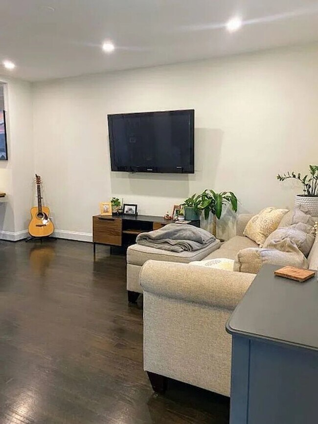 Photo - Brentwood Beauty