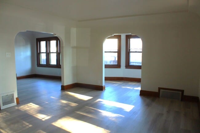 Building Photo - 2320 -2322 N 56th Street Unit 2320 Lower