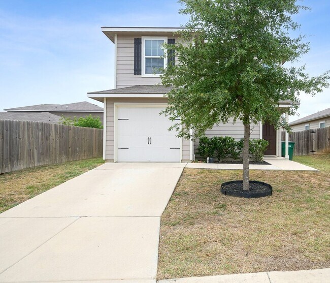 Photo - 6211 Baywood Cres