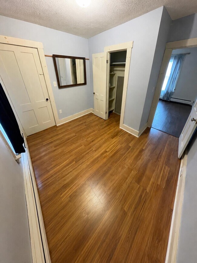 49 E Center St Unit 2