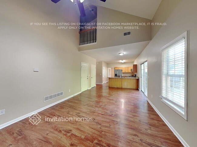 Photo - 5881 Newnan Ct