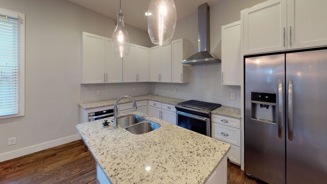 Photo - Beautiful 4 Bedroom East Nashville Duplex!