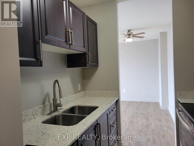 Photo - 95 Barrie Rd