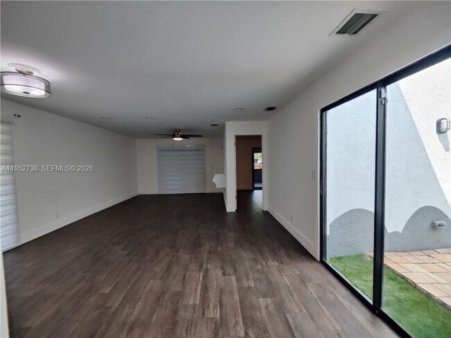 Photo - 5201 SW 31st Ave