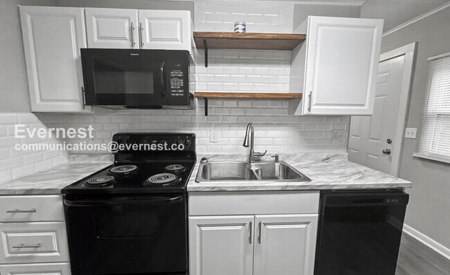 Photo - 500 Swann Dr