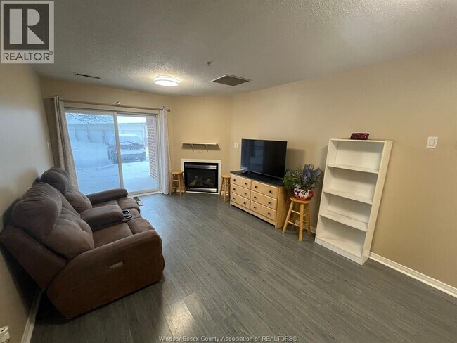 Photo - 3160 Wildwood Dr Unité 101