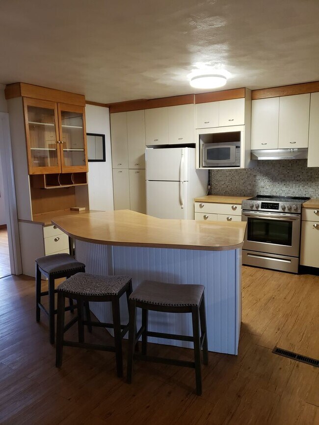 Photo - 3 Bedroom 2 Bath Home in Point Harbor Avai...