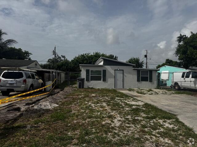 Building Photo - 1214 Highview Rd Rental