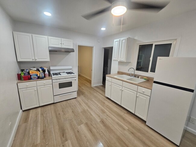 Photo - 339 N Grand Ave Unit 339A
