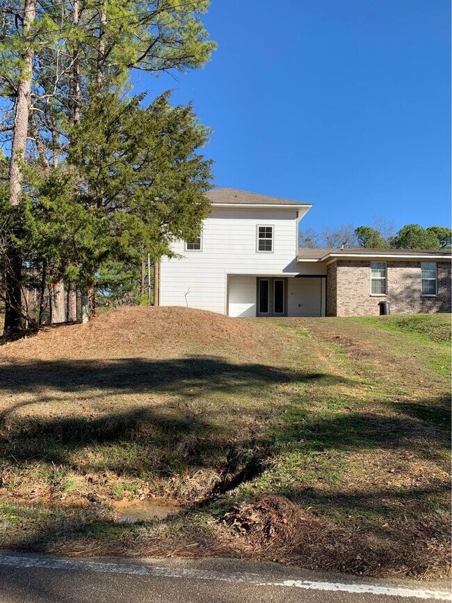 Photo - 250 Dave Brown Rd