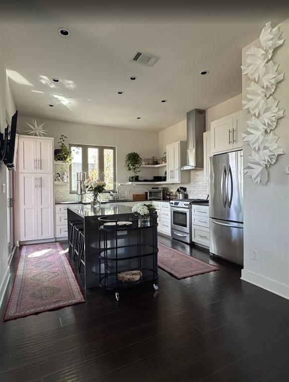 Photo - 502 W 51st St