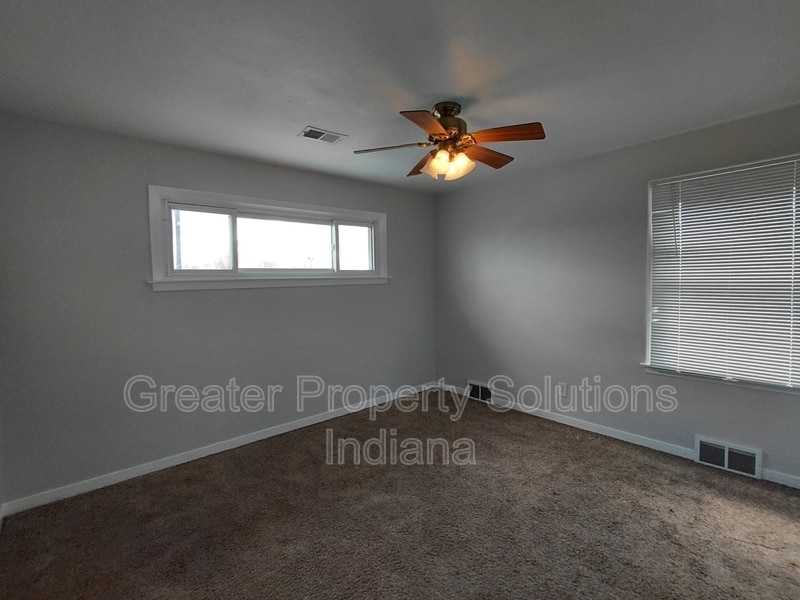 Photo - 8120 Kennedy Ave