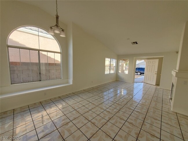 Photo - 2119 Raspberry Hill Rd