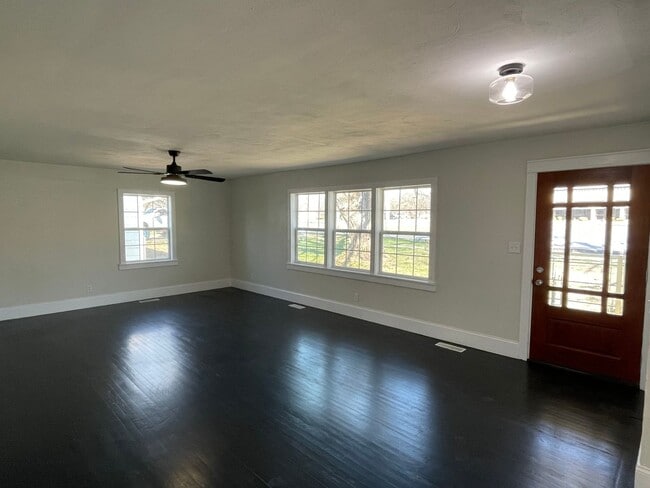 Photo - GORGEOUS 4 BEDROOM HOME