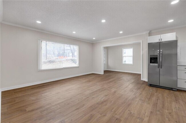 Photo - 2060 Baker Rd NW