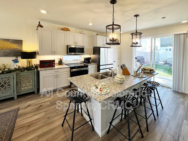 Photo - 5679 Dakan Lp