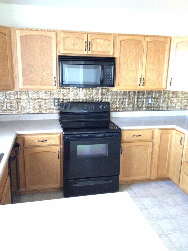 Photo - 1613 Summerset Dr