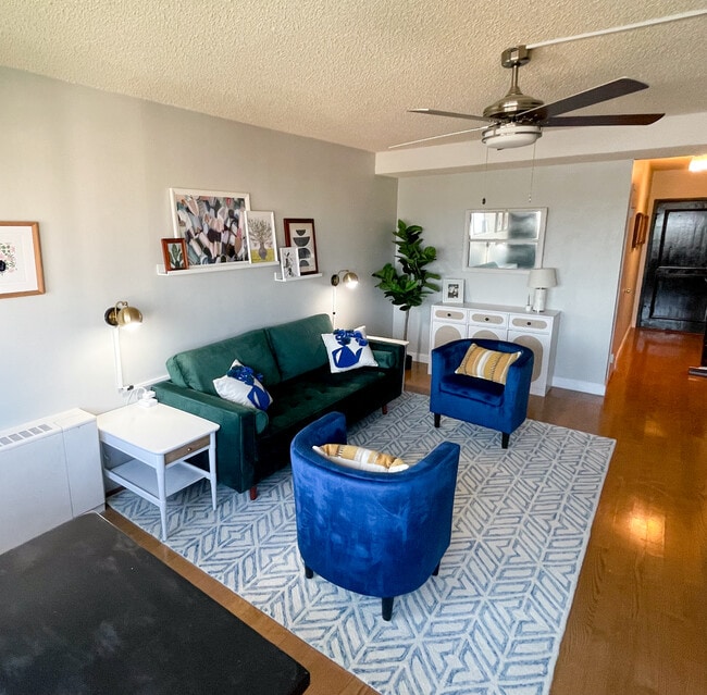 Photo - 1520 Senate St