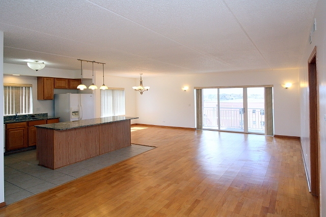 Photo - 6560 W Diversey Ave