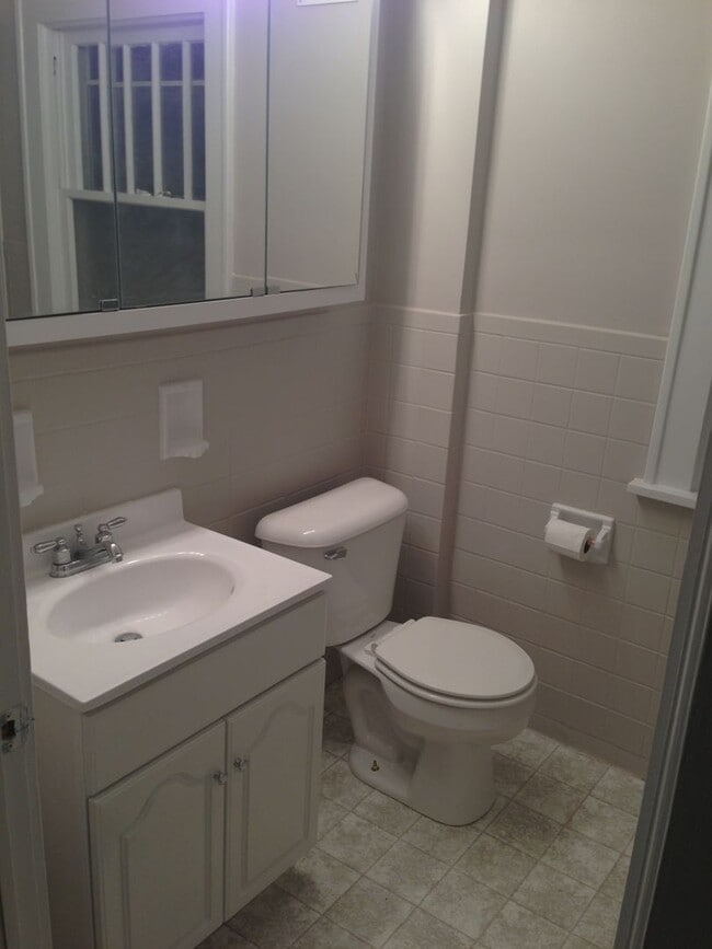 Photo - Large 4BR Plain Local Home for Rent