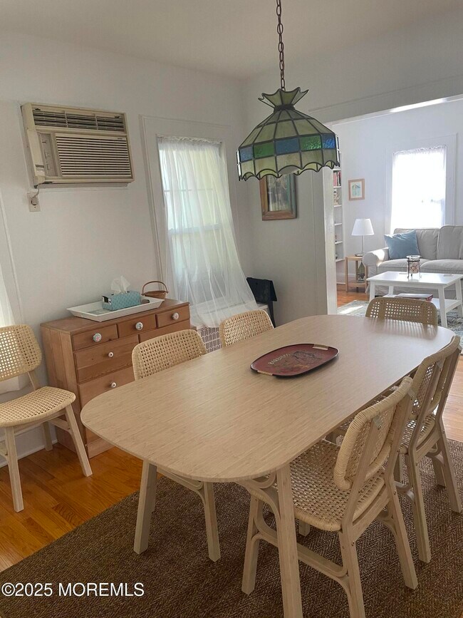 Photo - 411 Fifth Ave