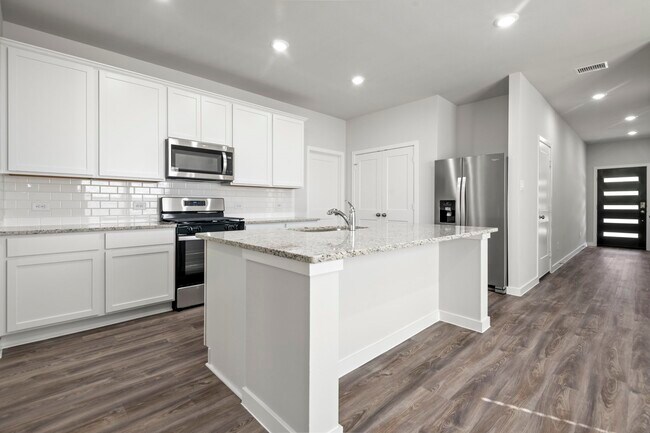 Building Photo - 160 Valiant Ridge Trail