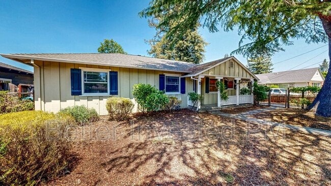 Photo - 3241 Montgomery Dr Casa