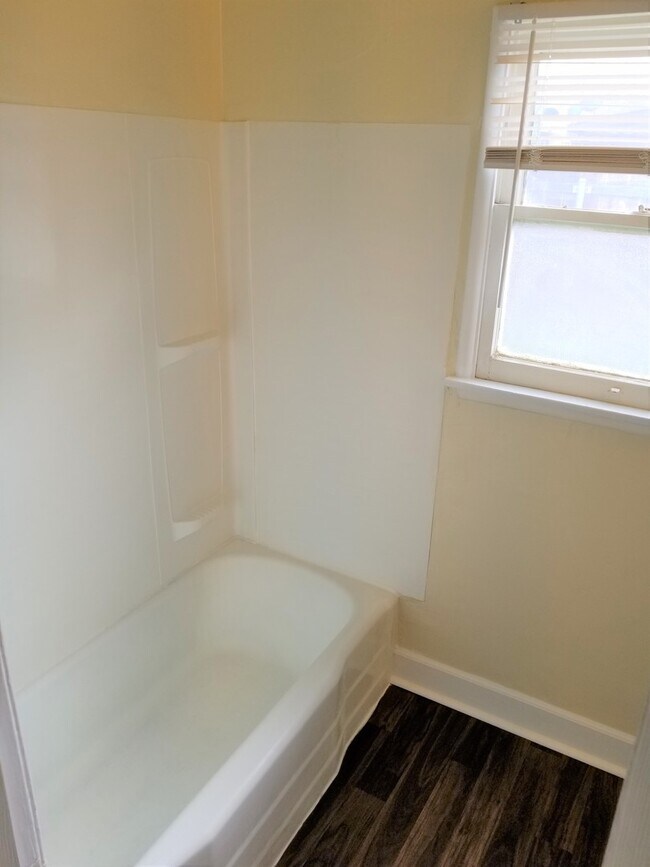 Photo - 1075 E Oakland Ave Unit 1079