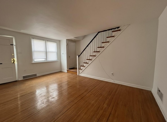 Photo - 2214 Bond Ave