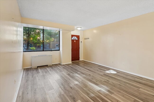 Photo - 1245 13th St NW