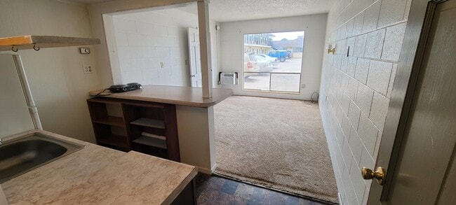 Photo - 112 E Cherry St