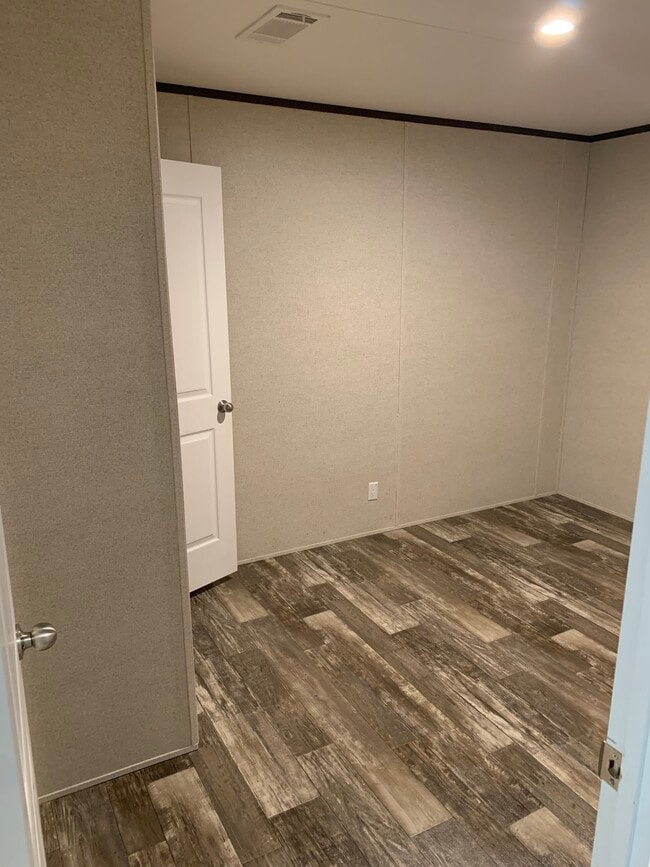 Photo - 4835 Timothy Street