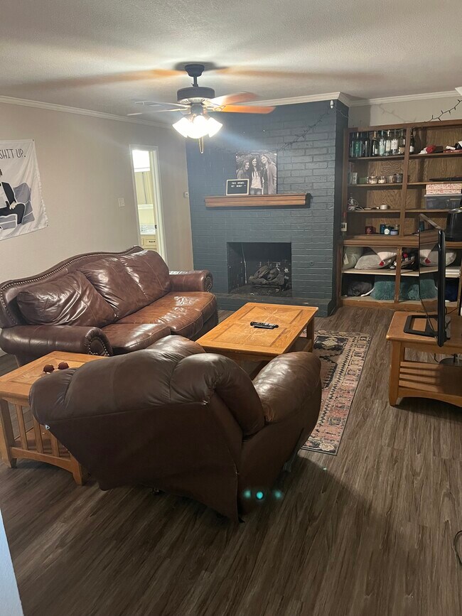 Photo - 6304 Quaker Ave Unit A