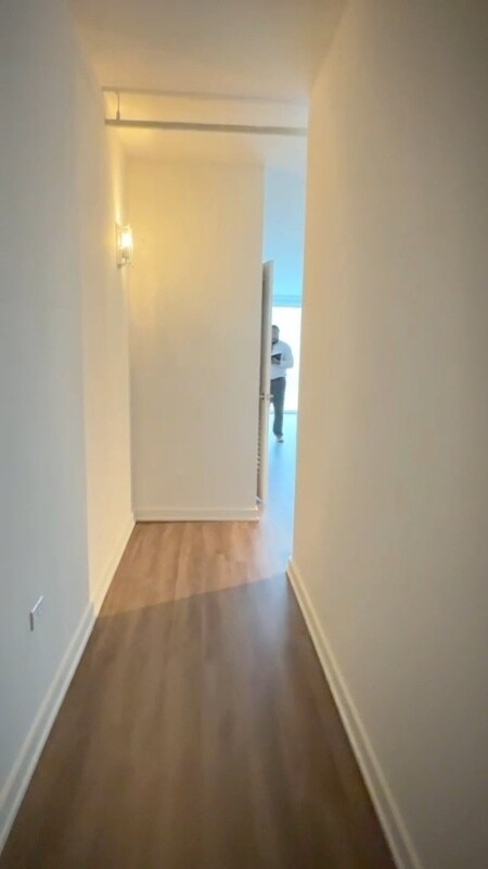 149 W Kinzie St
