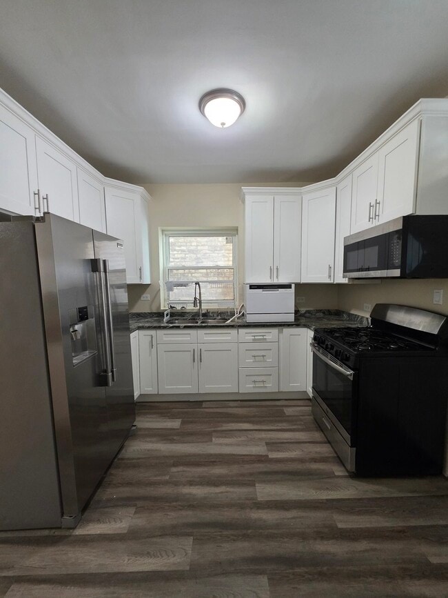 Photo - 4831 W Roscoe St Unit 2