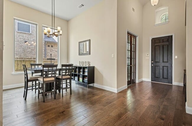 Photo - 1036 Edgefield Lane